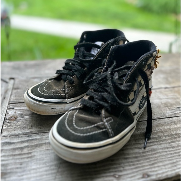 Lot of life left, Vans 3.5 used, elastic cut to make them “more comfortable” - Picture 3 of 6